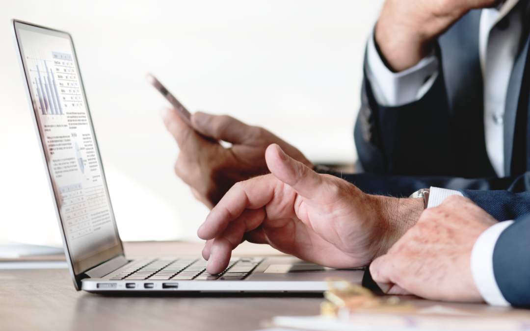 GÓMEZ DE LA FLOR DESARROLLA UNA APP QUE REGISTRA LA JORNADA LABORAL – NOTICIA ECONOMÍA 3