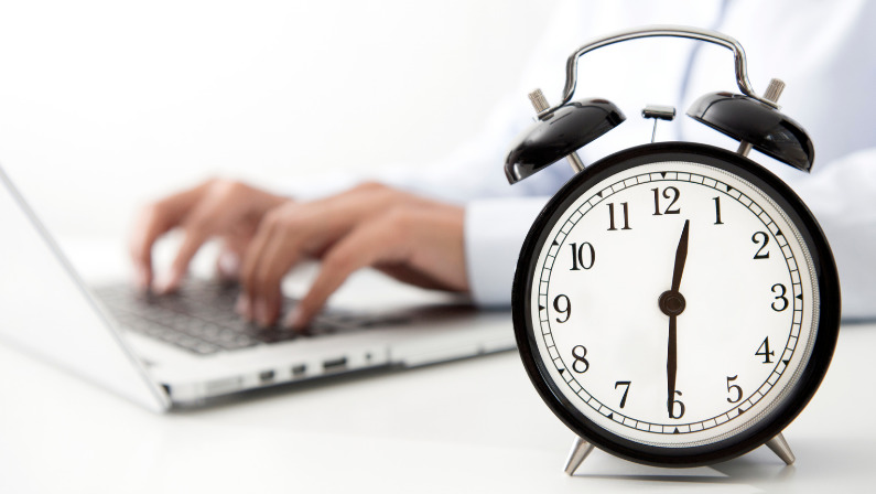 PROGRAMA DE AYUDAS PARA EL ESTABLECIMIENTO DE INCENTIVOS A LA REDUCCIÓN DE LA JORNADA LABORAL A 4 DÍAS O 32 HORAS SEMANALES Y A LA MEJORA DE LA PRODUCTIVIDAD